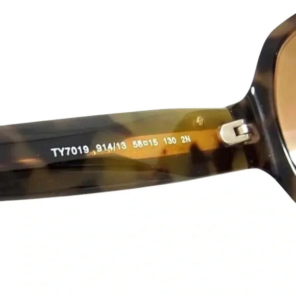 Tory Burch NWOT Sunglasses